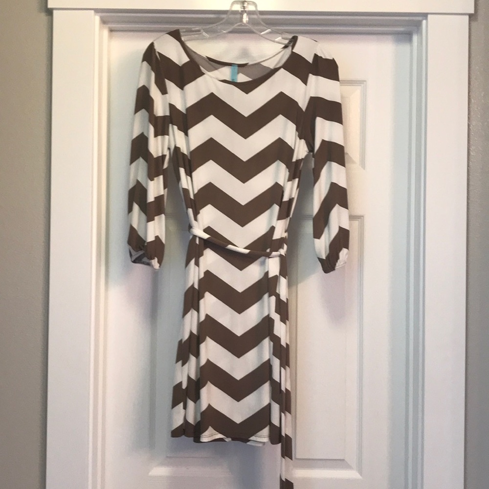 Tan/White Chevron dress